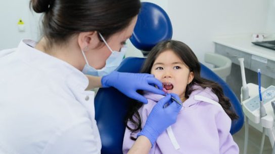 Ilustrasi dokter gigi anak bandung